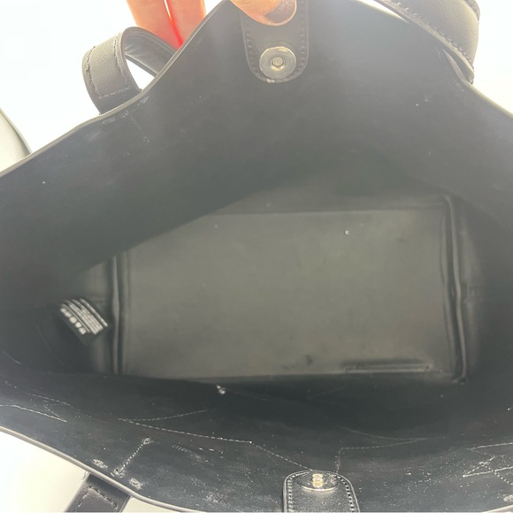 Kendall & Kylie Black Tote with White Stars - Picture 6 of 6